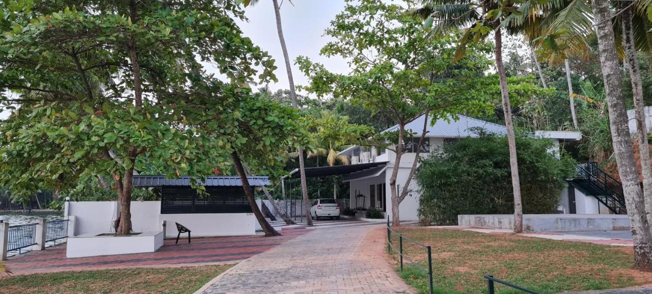 Ripples Service Villas Kollam Ngoại thất bức ảnh